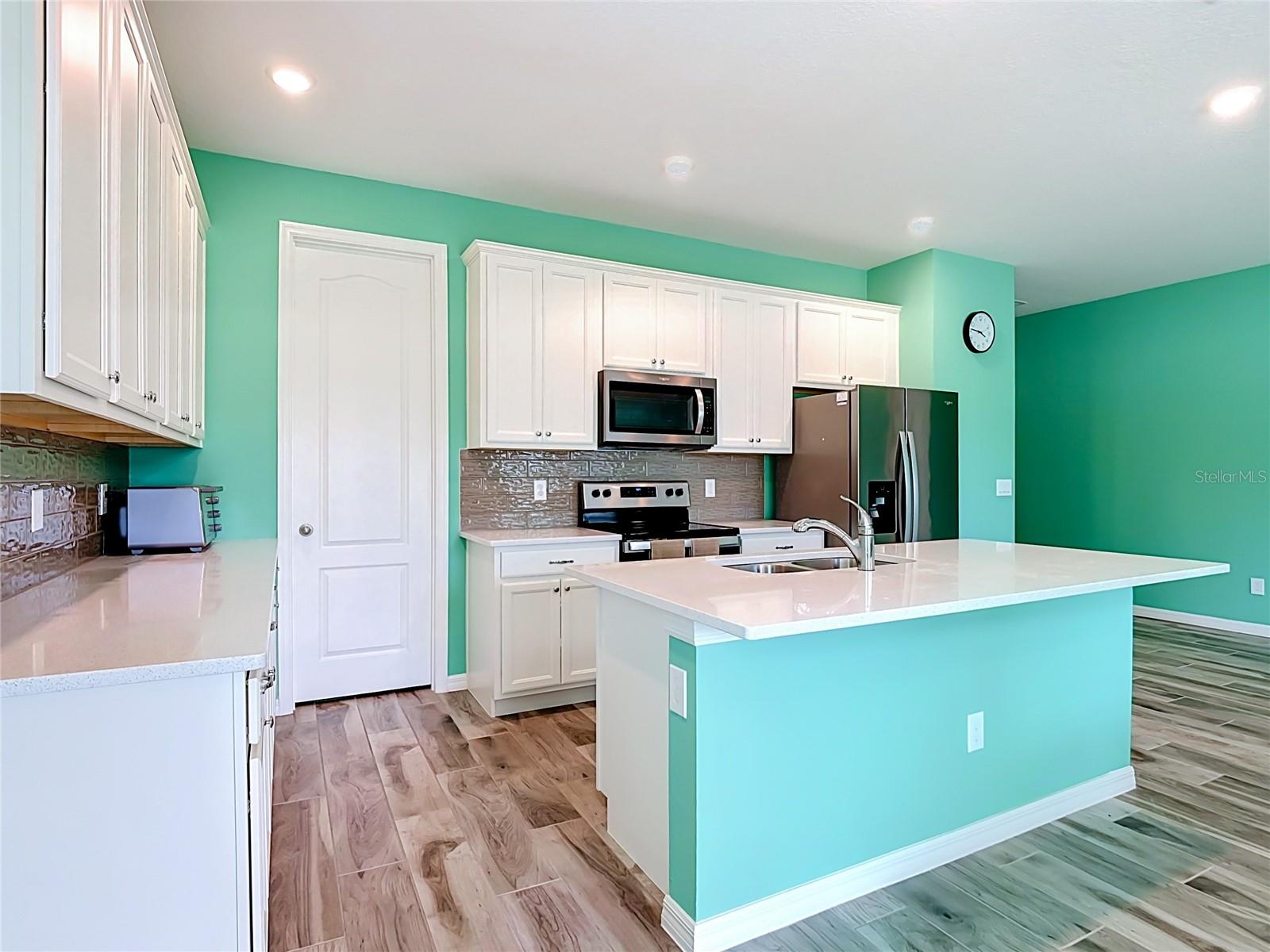 2929 Deerberry Ln Property Photo 24