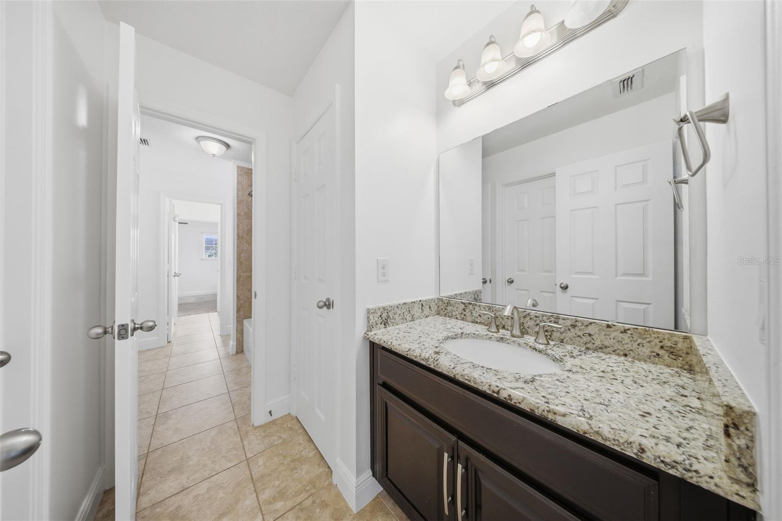 9155 Outlook Rock Trl Property Photo 40