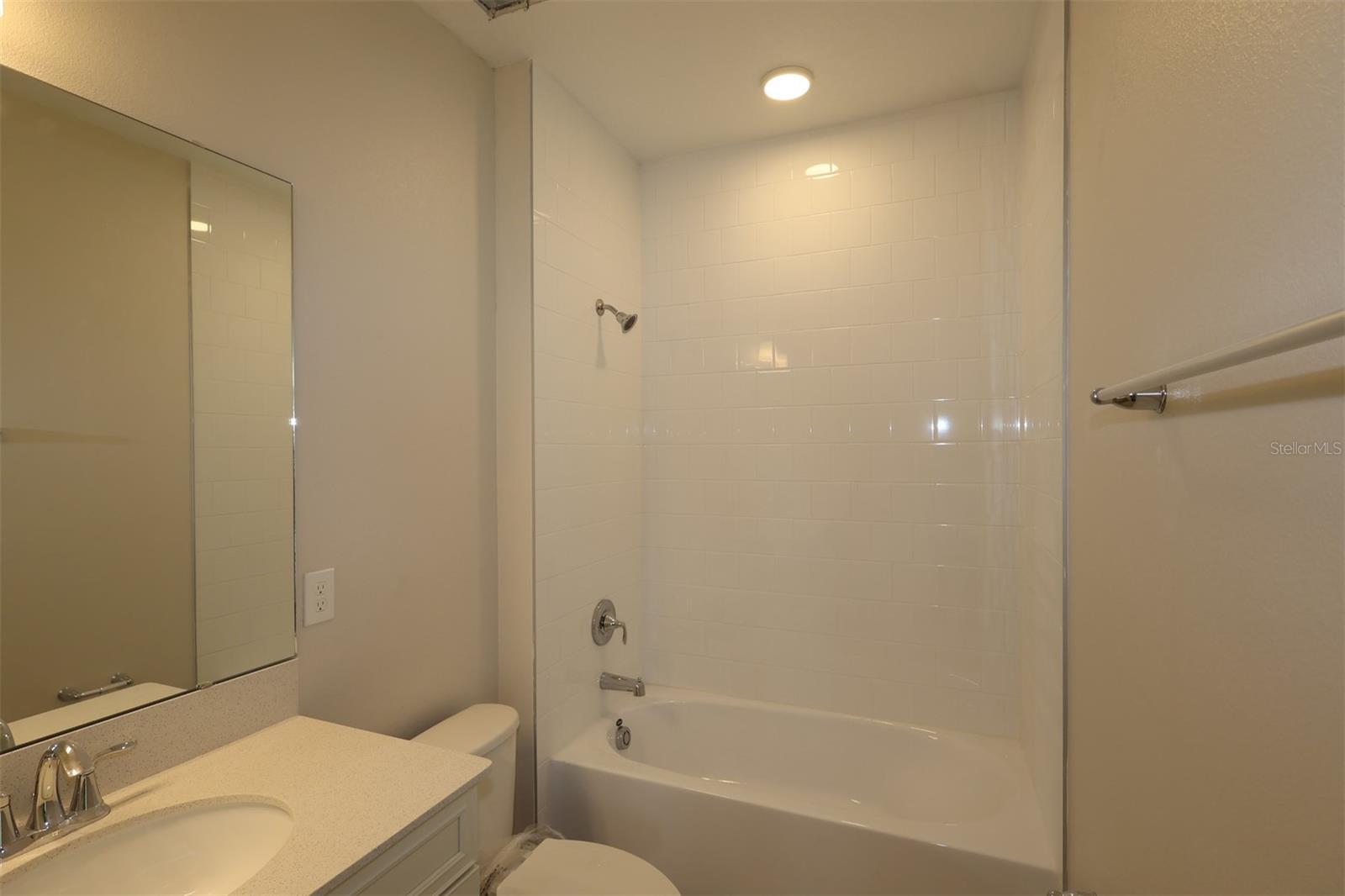 5400 Lassen St Property Photo 15