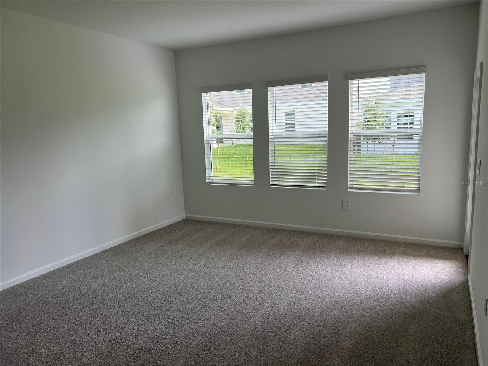 5590 Fiona Ln Property Photo 13