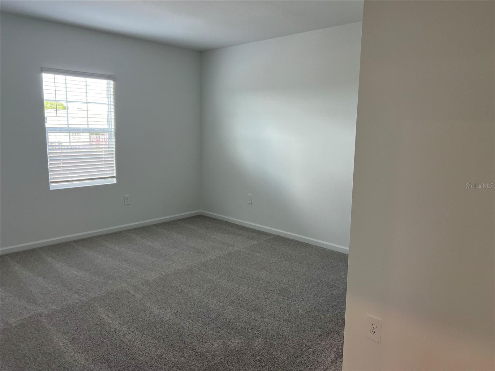 5590 Fiona Ln Property Photo 22
