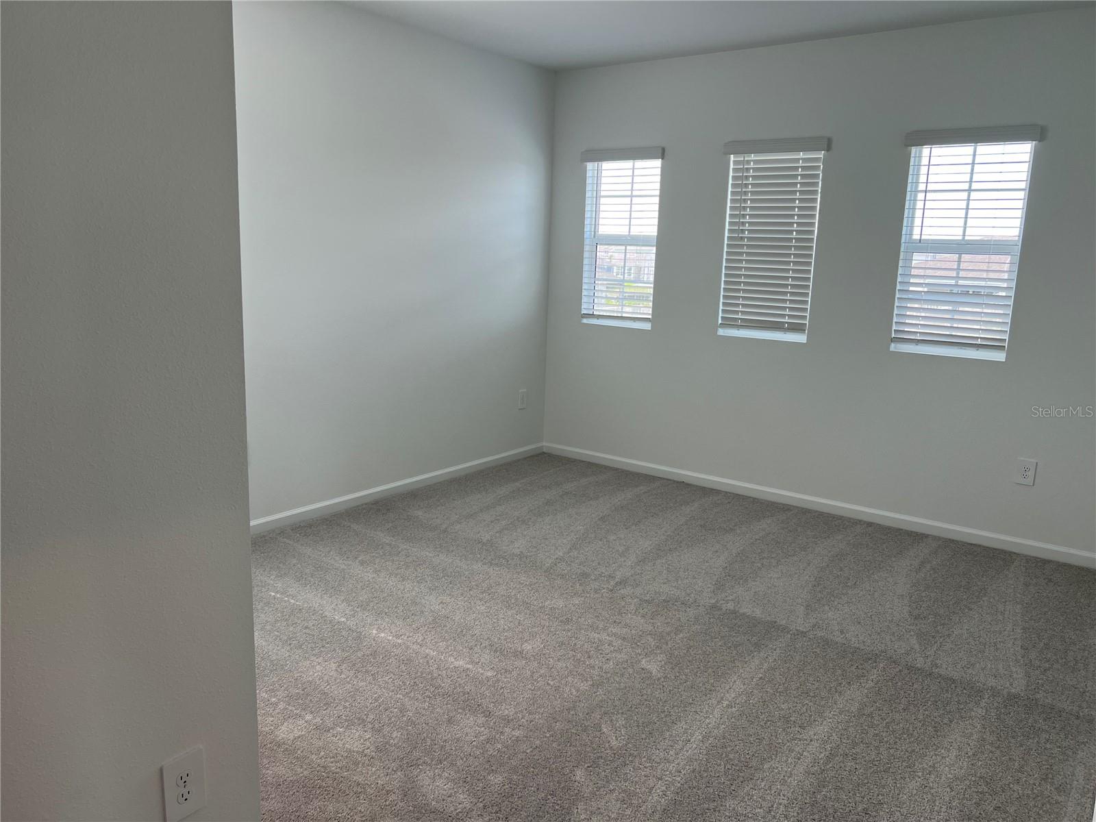 5590 Fiona Ln Property Photo 25