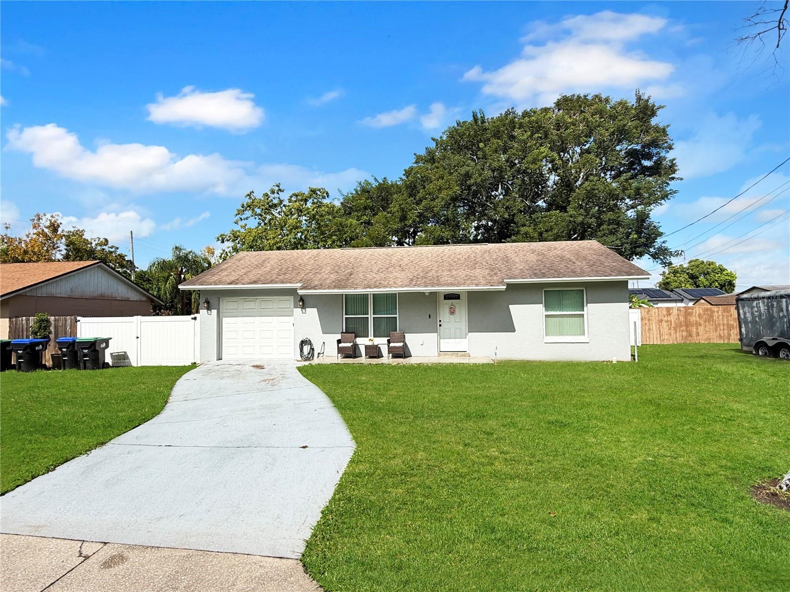 108 Lamar St Property Photo 2