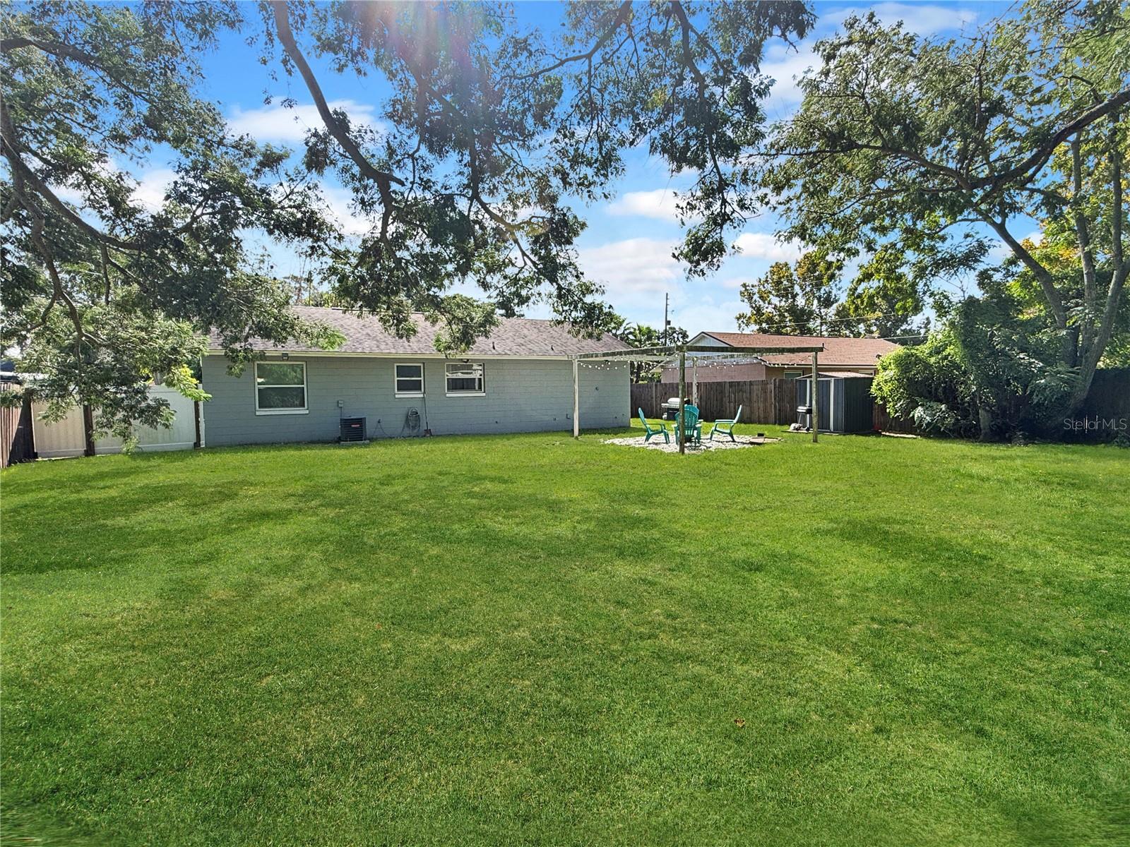 108 Lamar St Property Photo 15