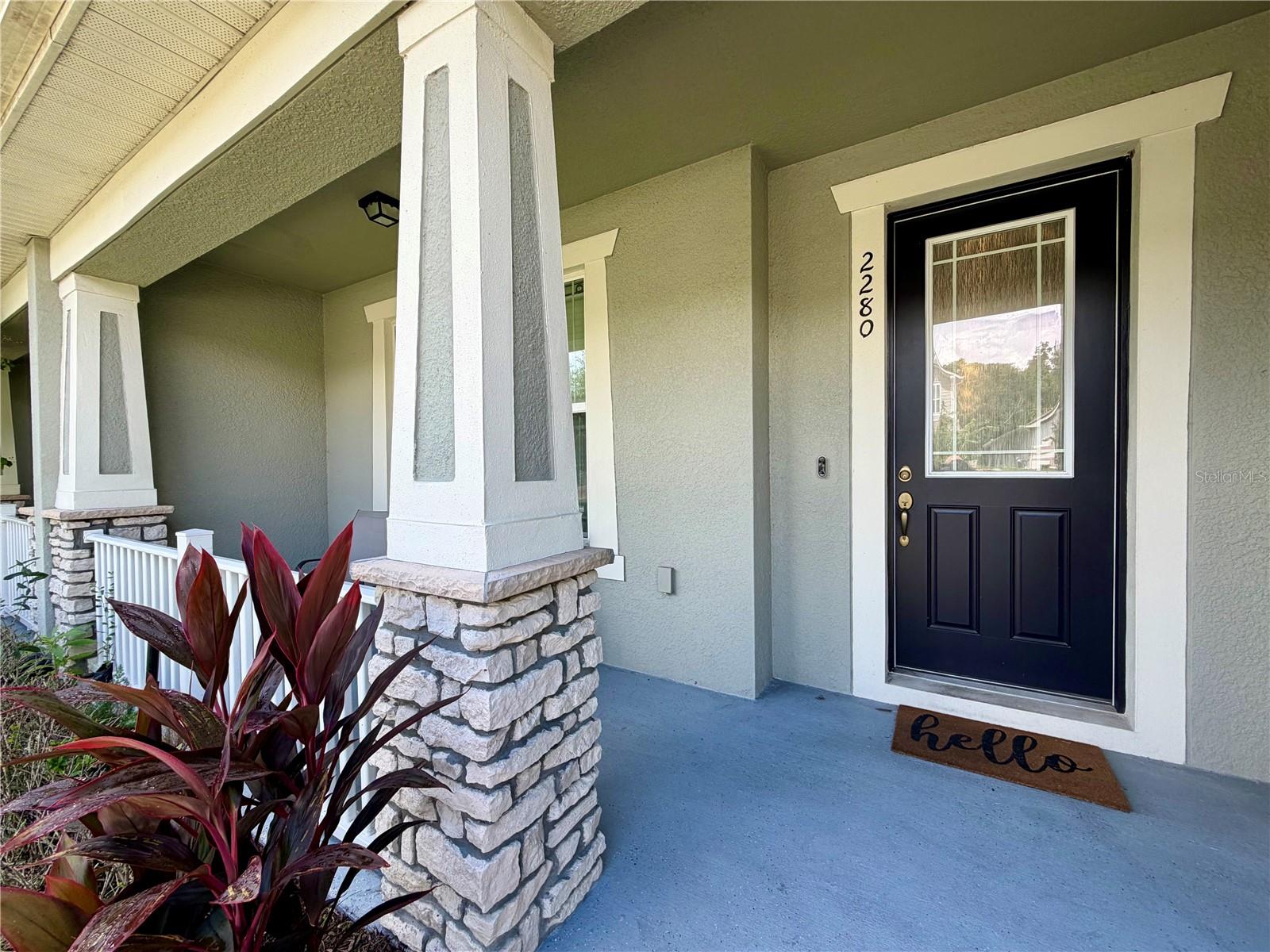 2280 Centerra Loop Property Photo 4