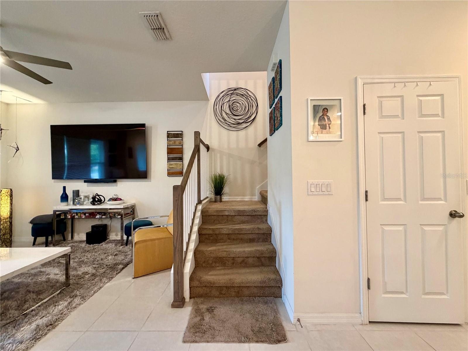 2280 Centerra Loop Property Photo 15