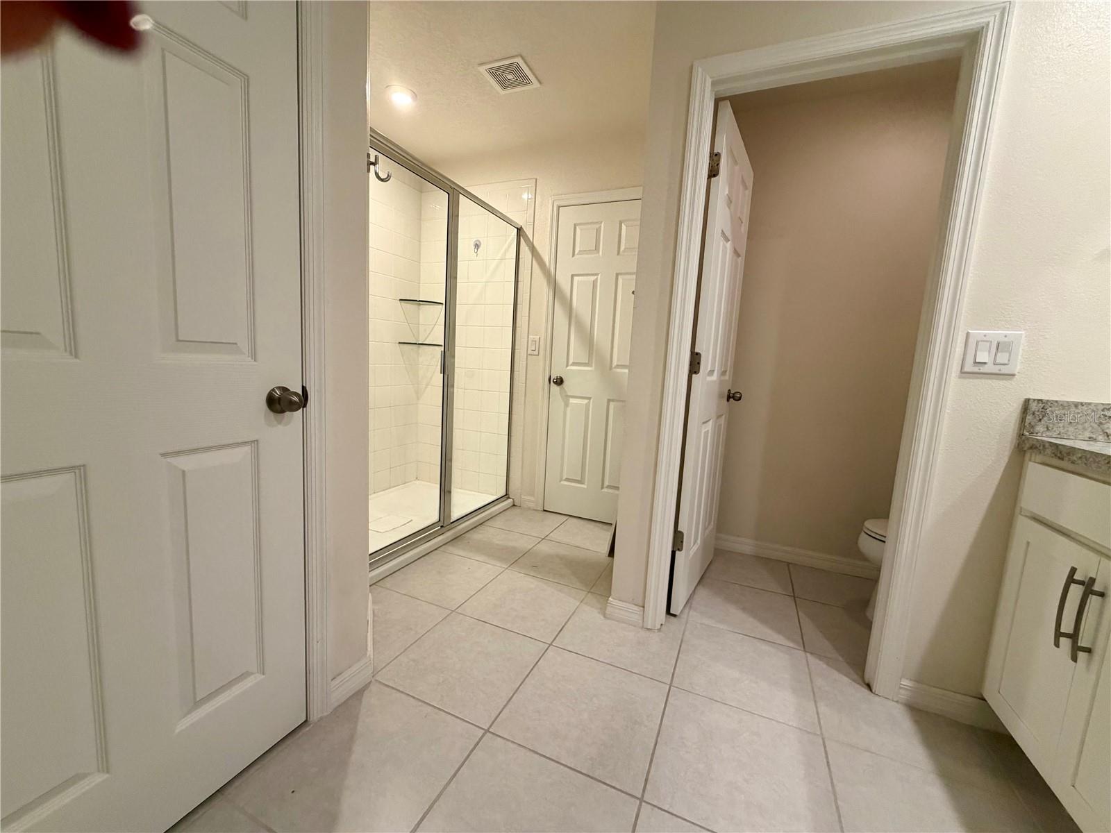2280 Centerra Loop Property Photo 34
