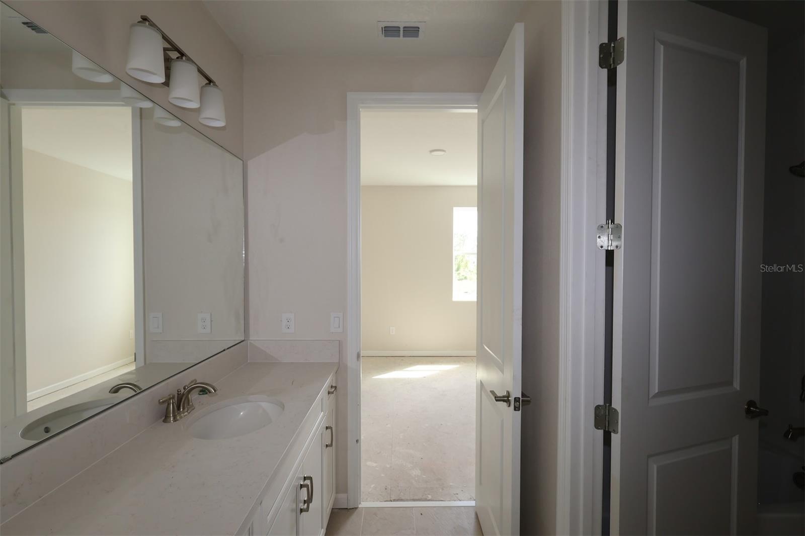 5388 Lassen St Property Photo 11