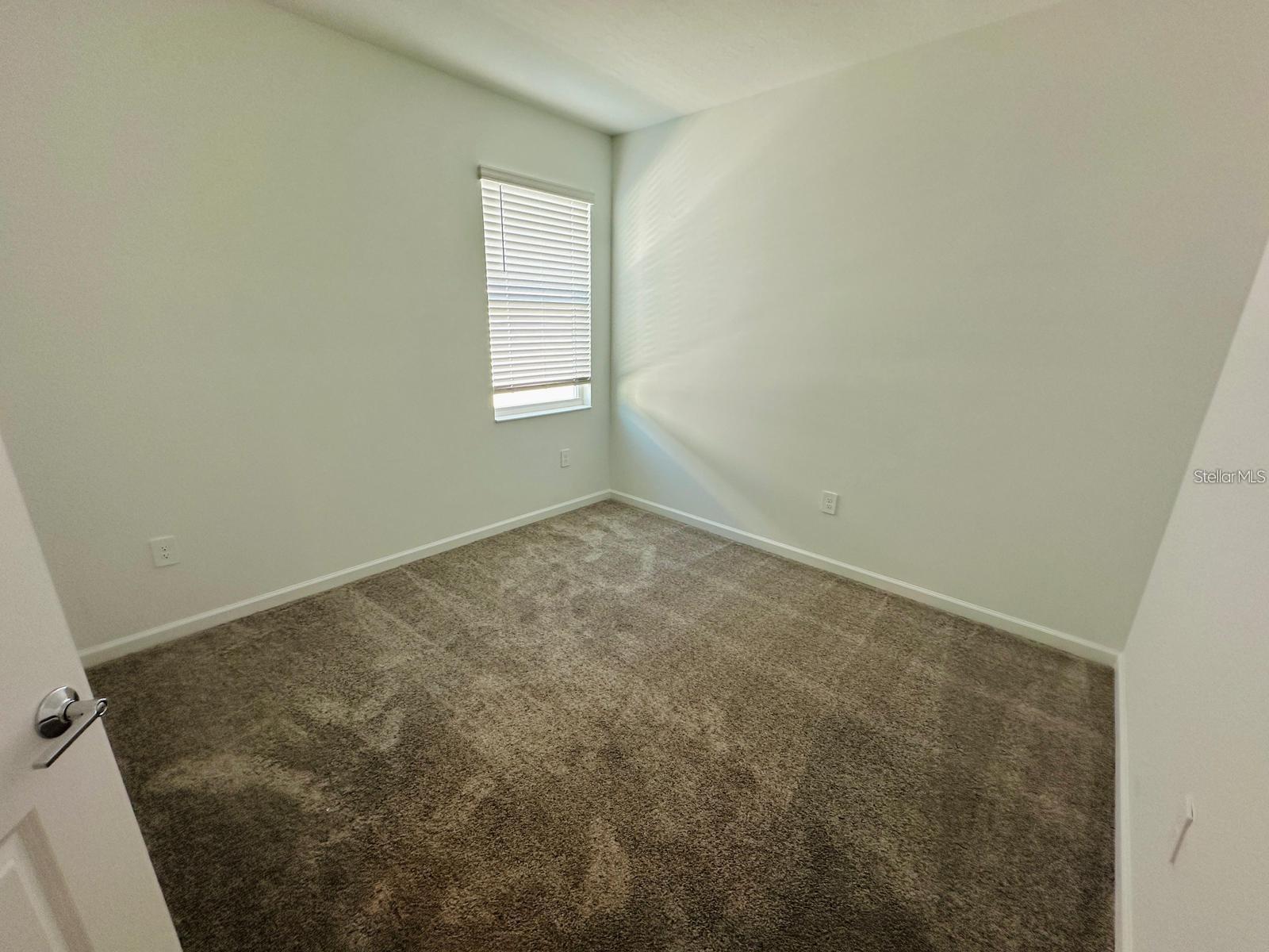 2665 Armstrong Ave Property Photo 17