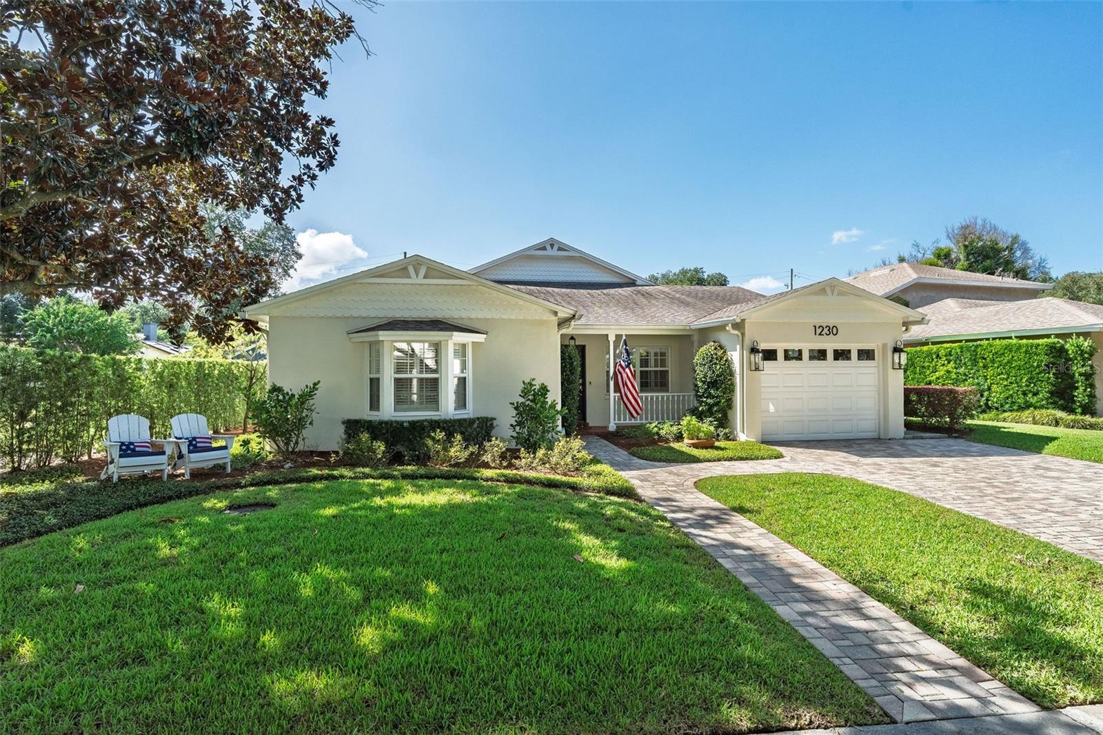 1230 Norwood Pl Property Photo 4
