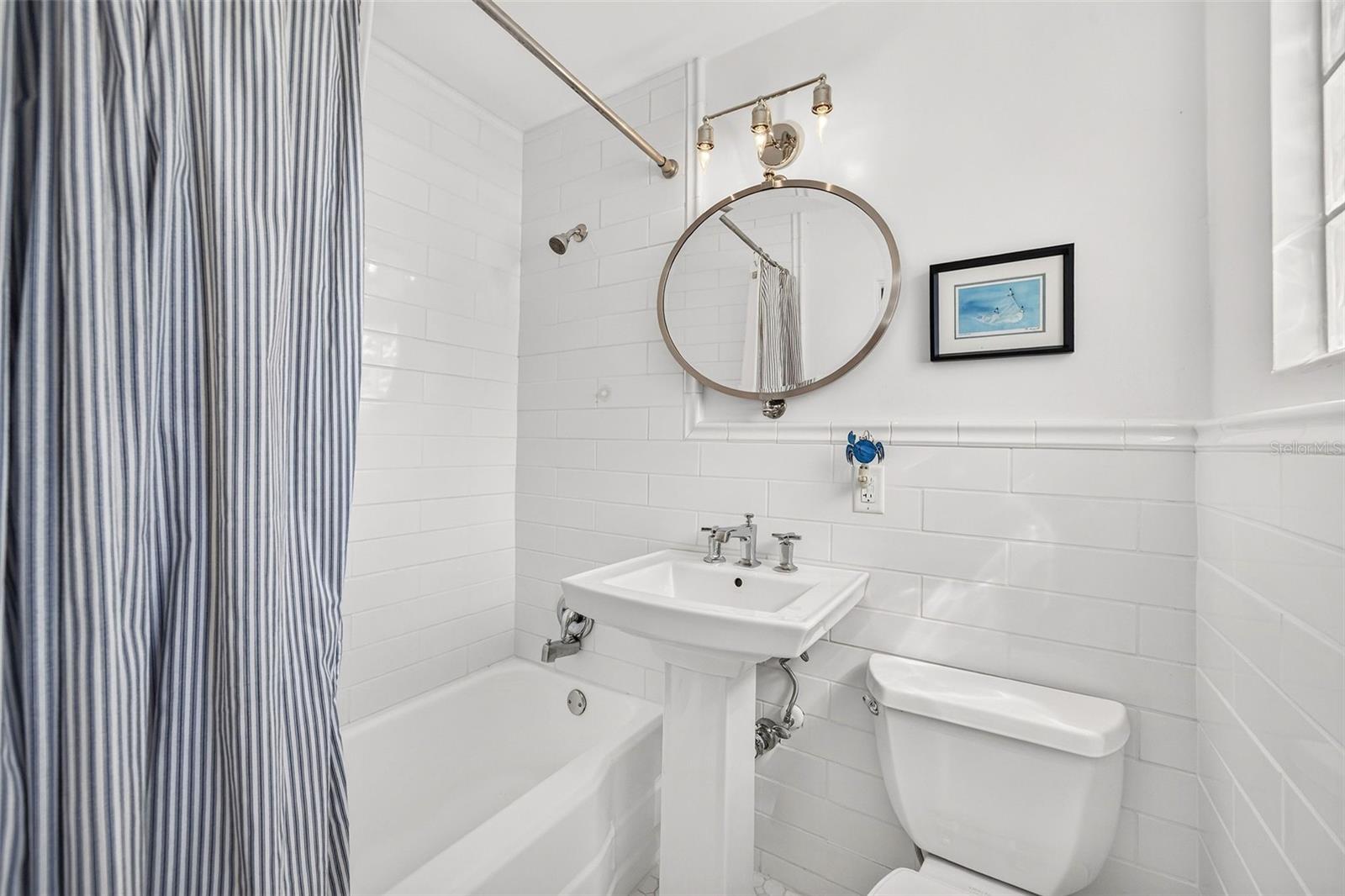 1230 Norwood Pl Property Photo 39