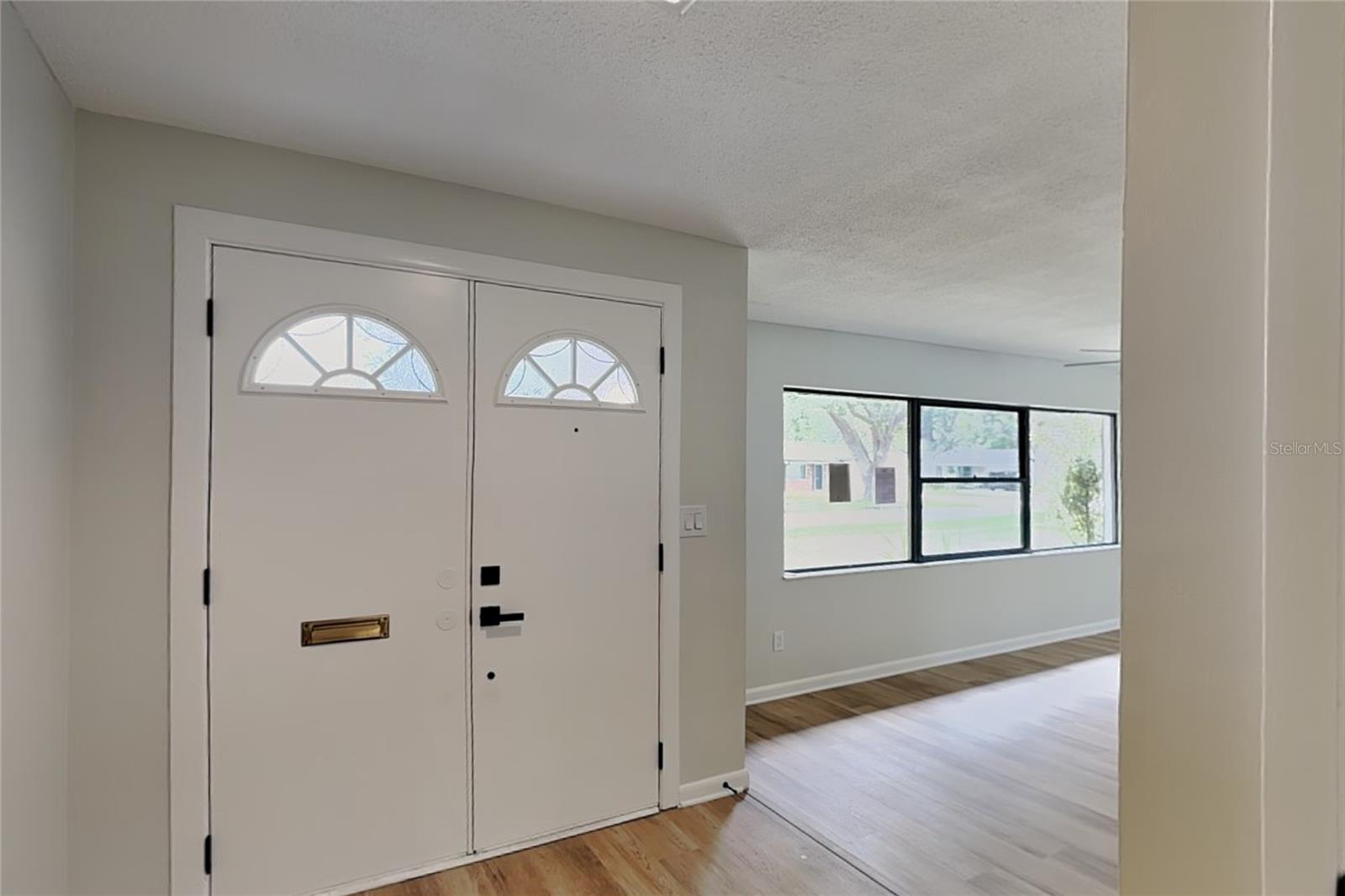 2109 Cree Trl Property Photo 2