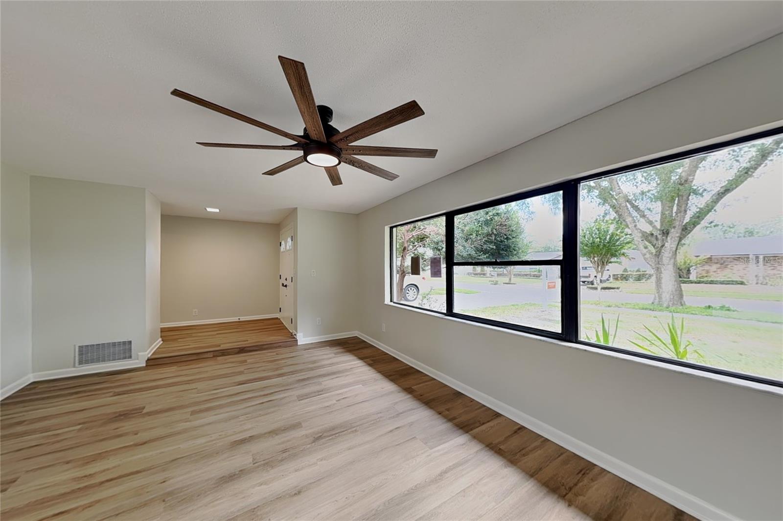 2109 Cree Trl Property Photo 5