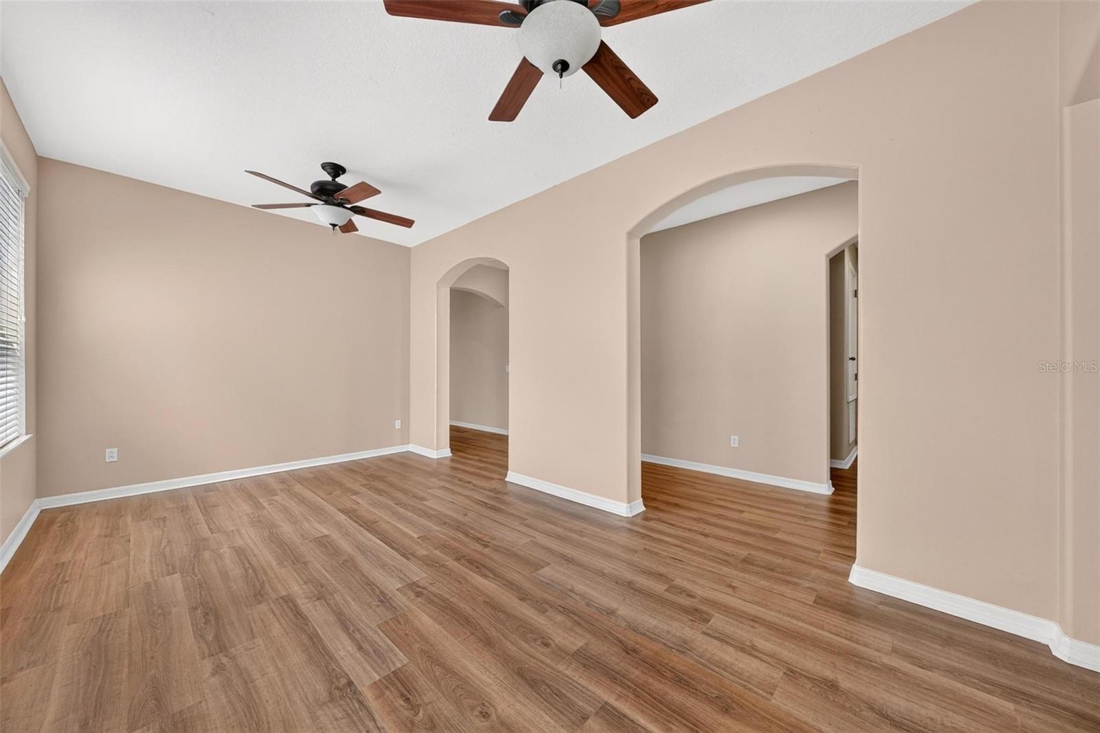 13356 Phoenix Dr Property Photo 14
