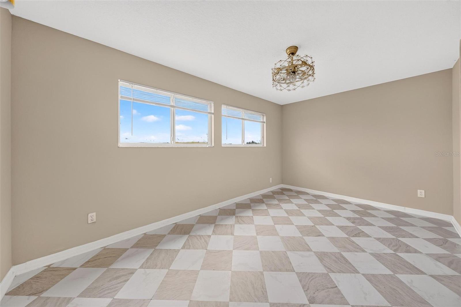 13356 Phoenix Dr Property Photo 50
