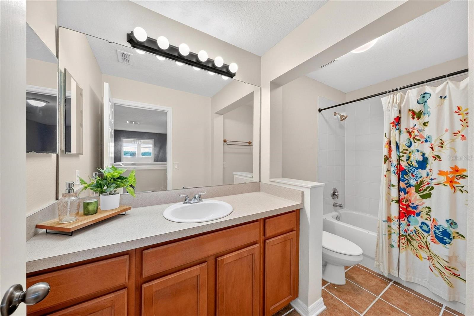 13356 Phoenix Dr Property Photo 57