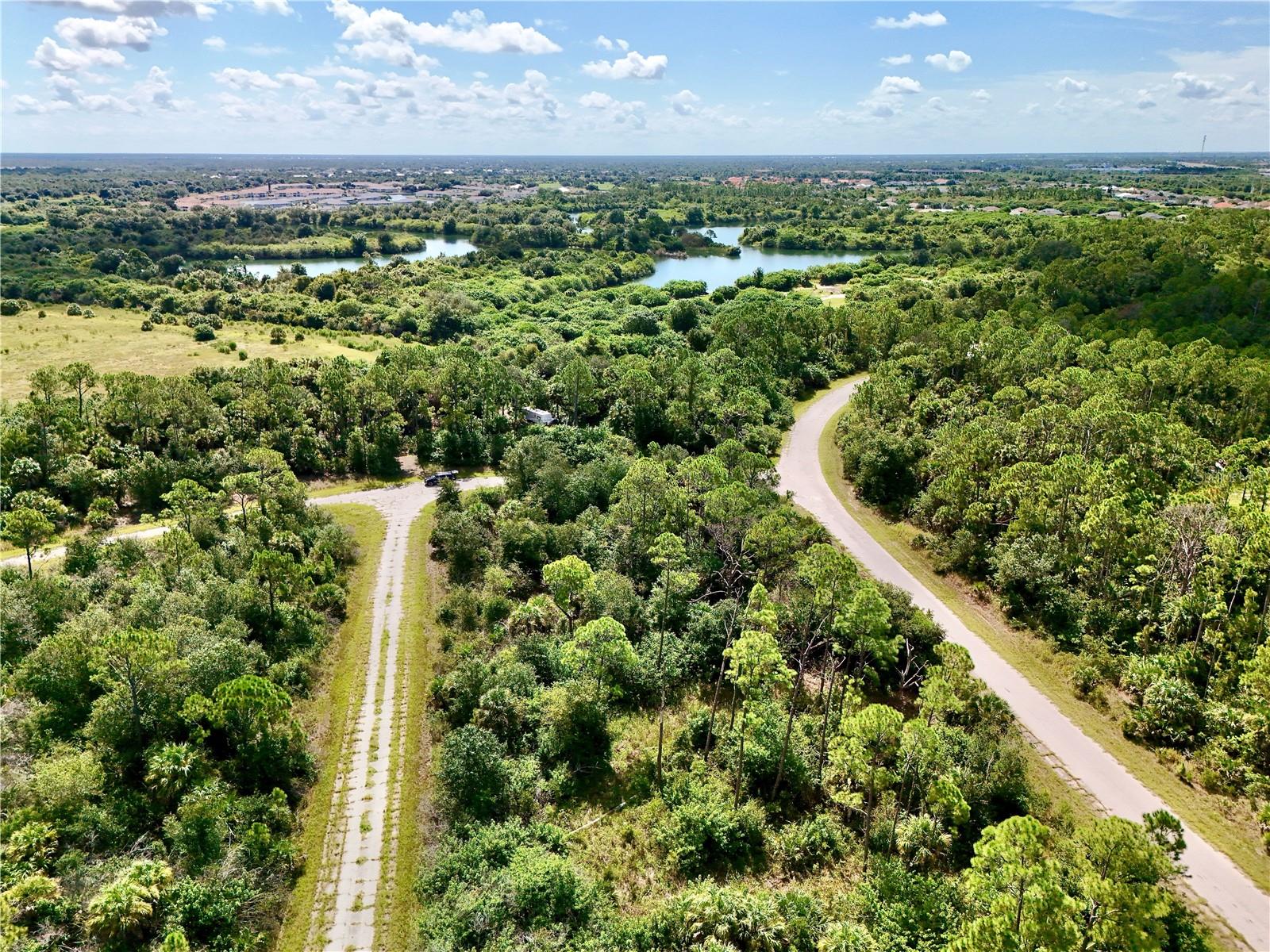 Oberon Circle Property Photo 4