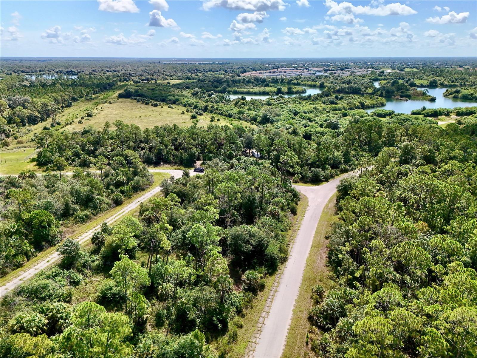 Oberon Circle Property Photo 13