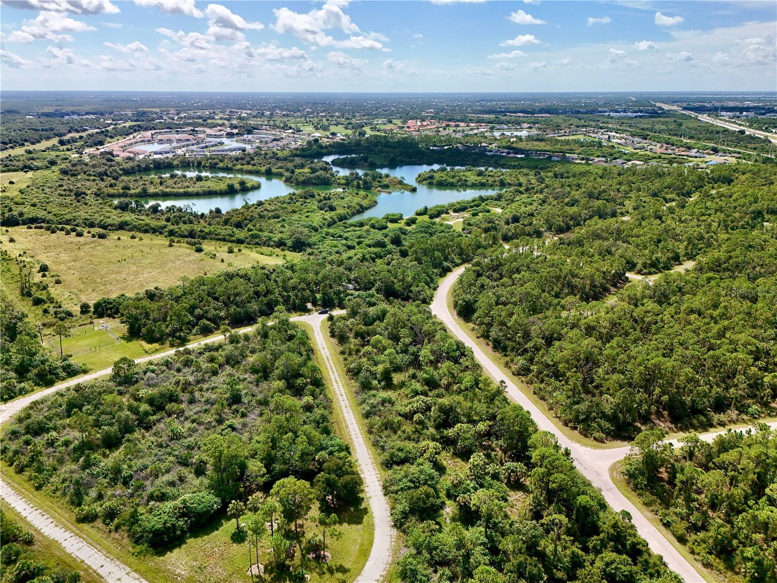 Oberon Circle Property Photo 15