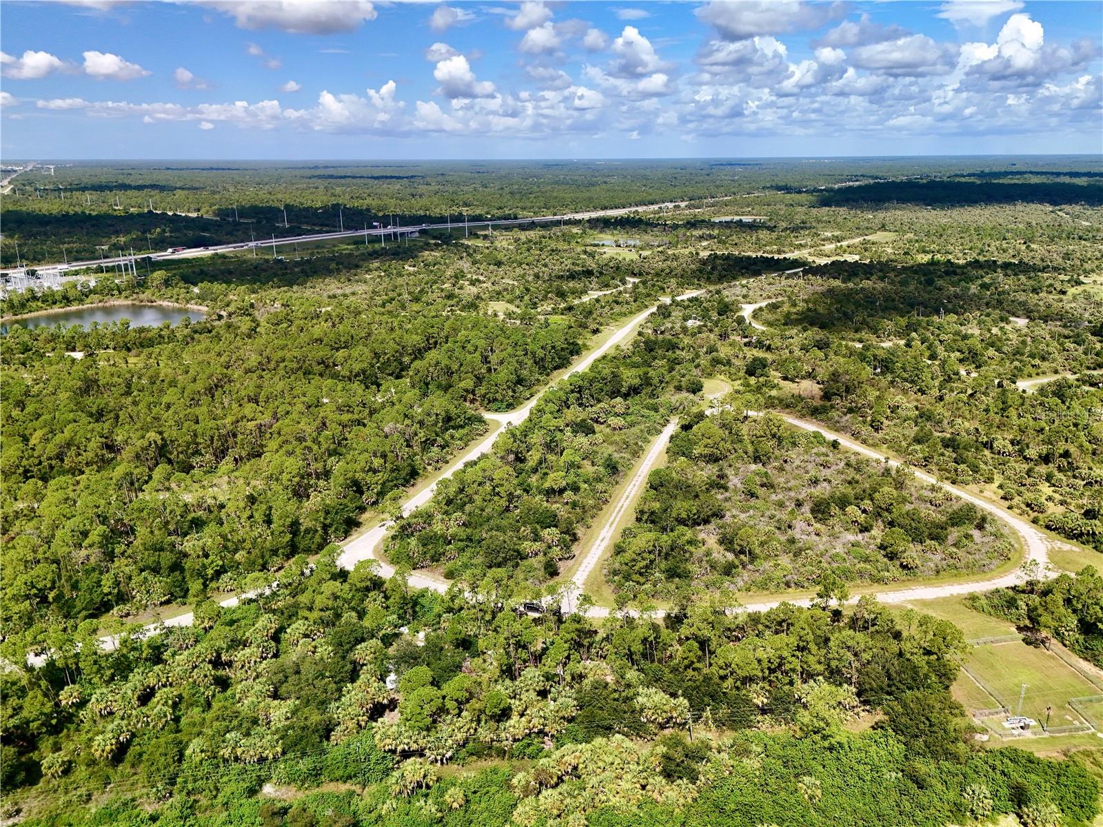 Oberon Circle Property Photo 22