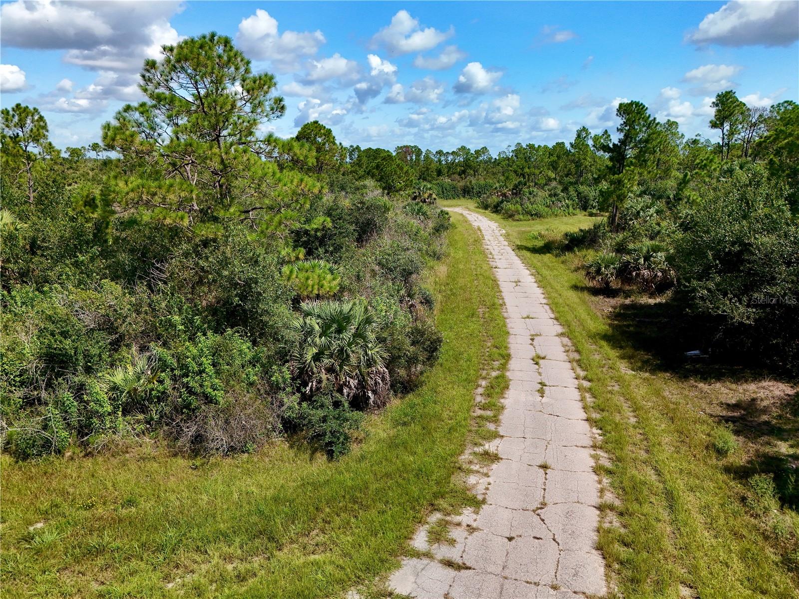 Oberon Circle Property Photo 23