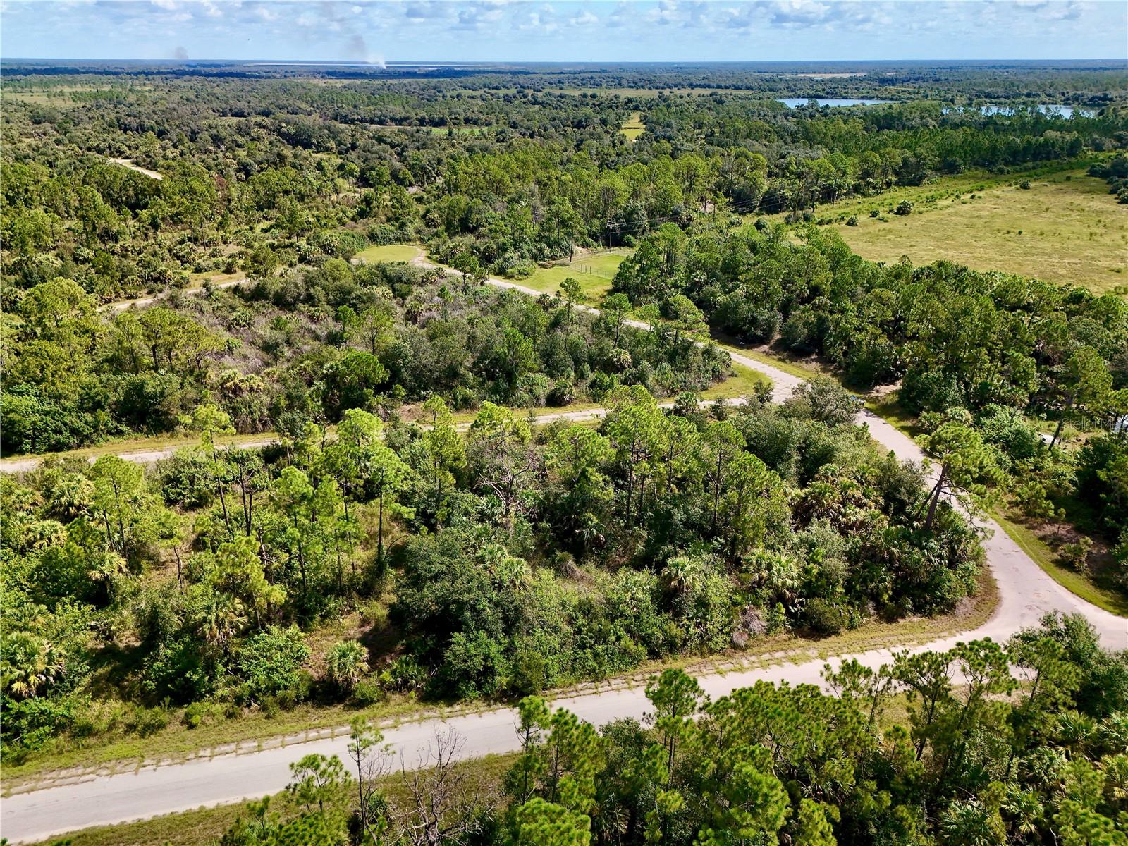 Oberon Circle Property Photo 32