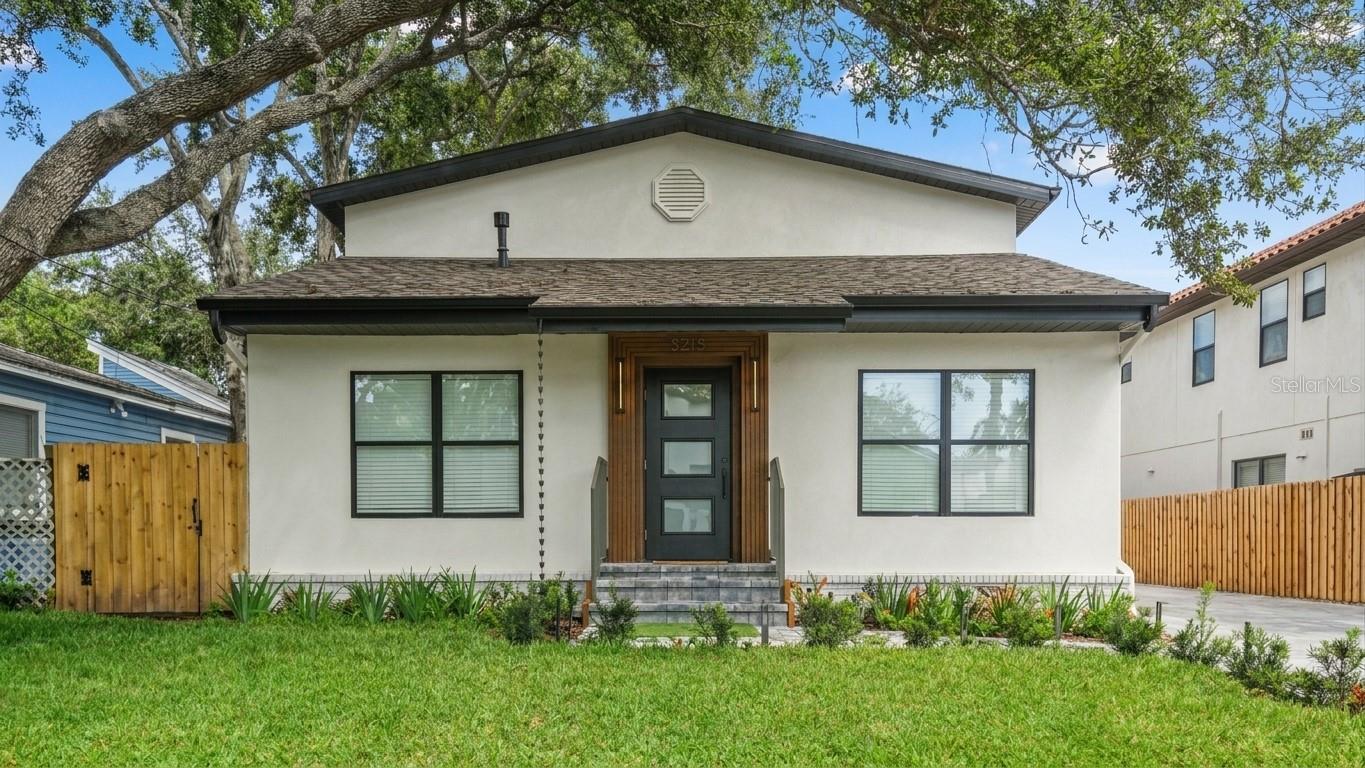 3415 W Barcelona St Property Photo 1