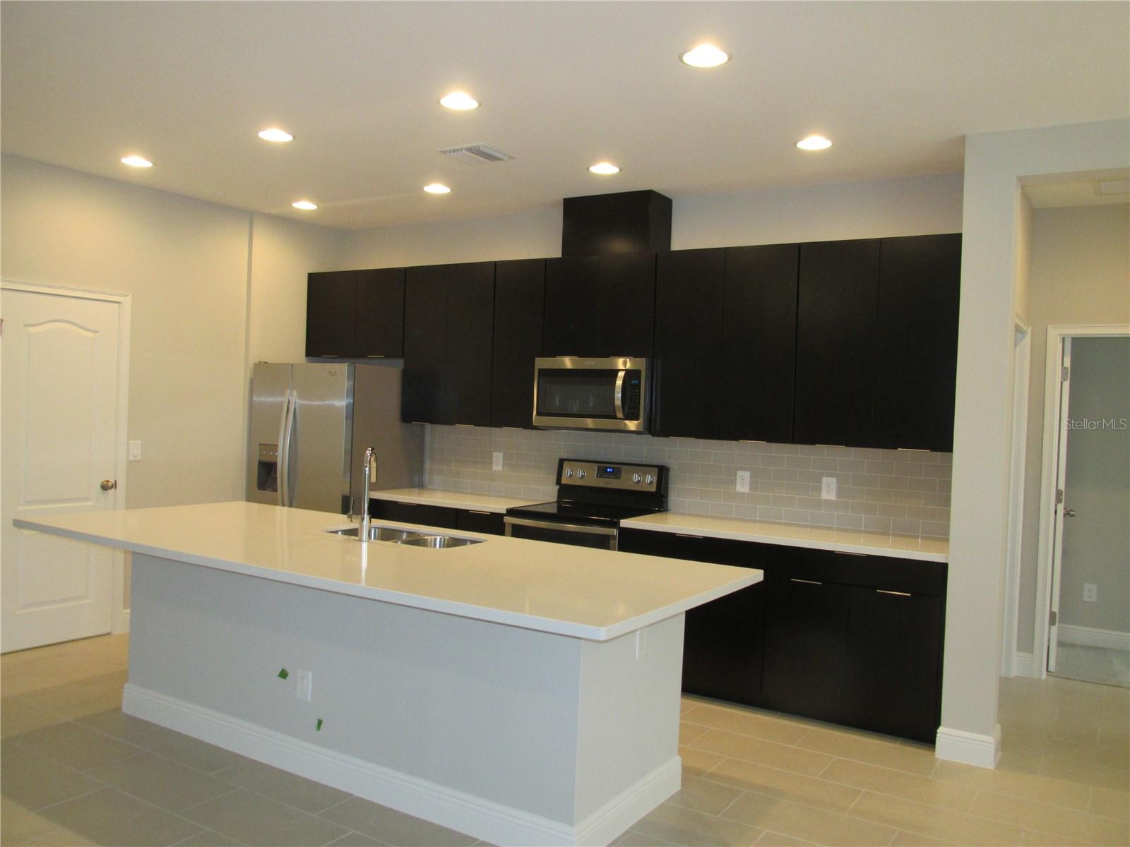 7252 Backwoods Trl Property Photo 3