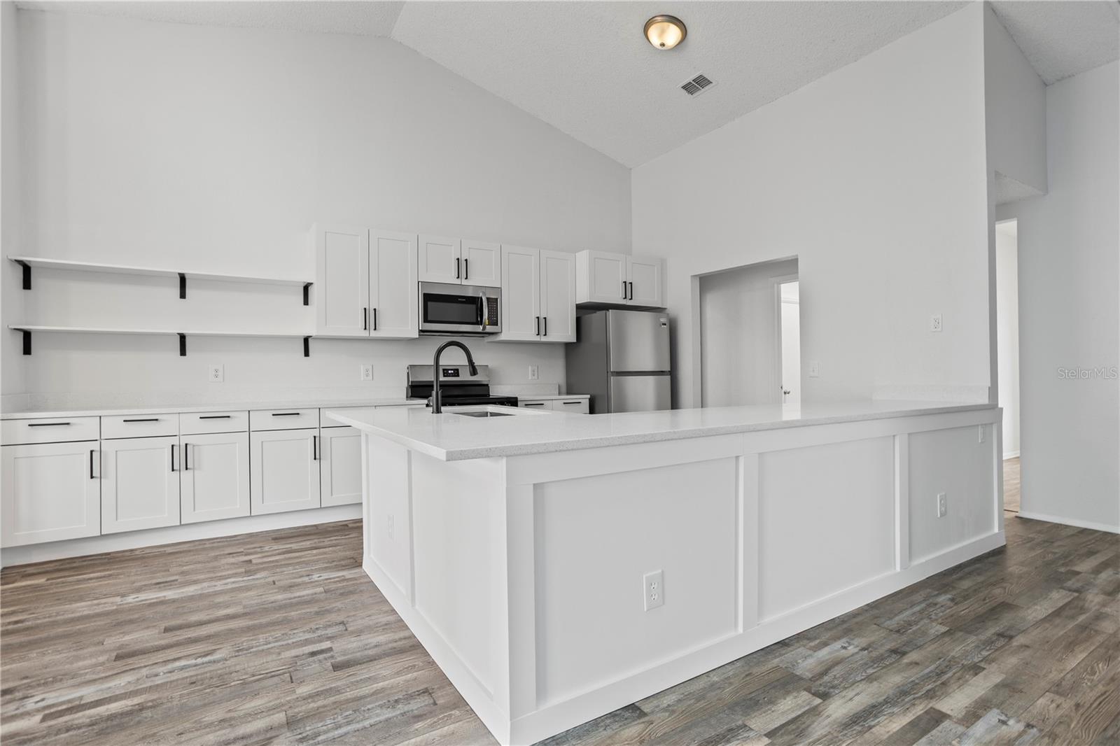 5427 Blue Tick Dr Property Photo 5