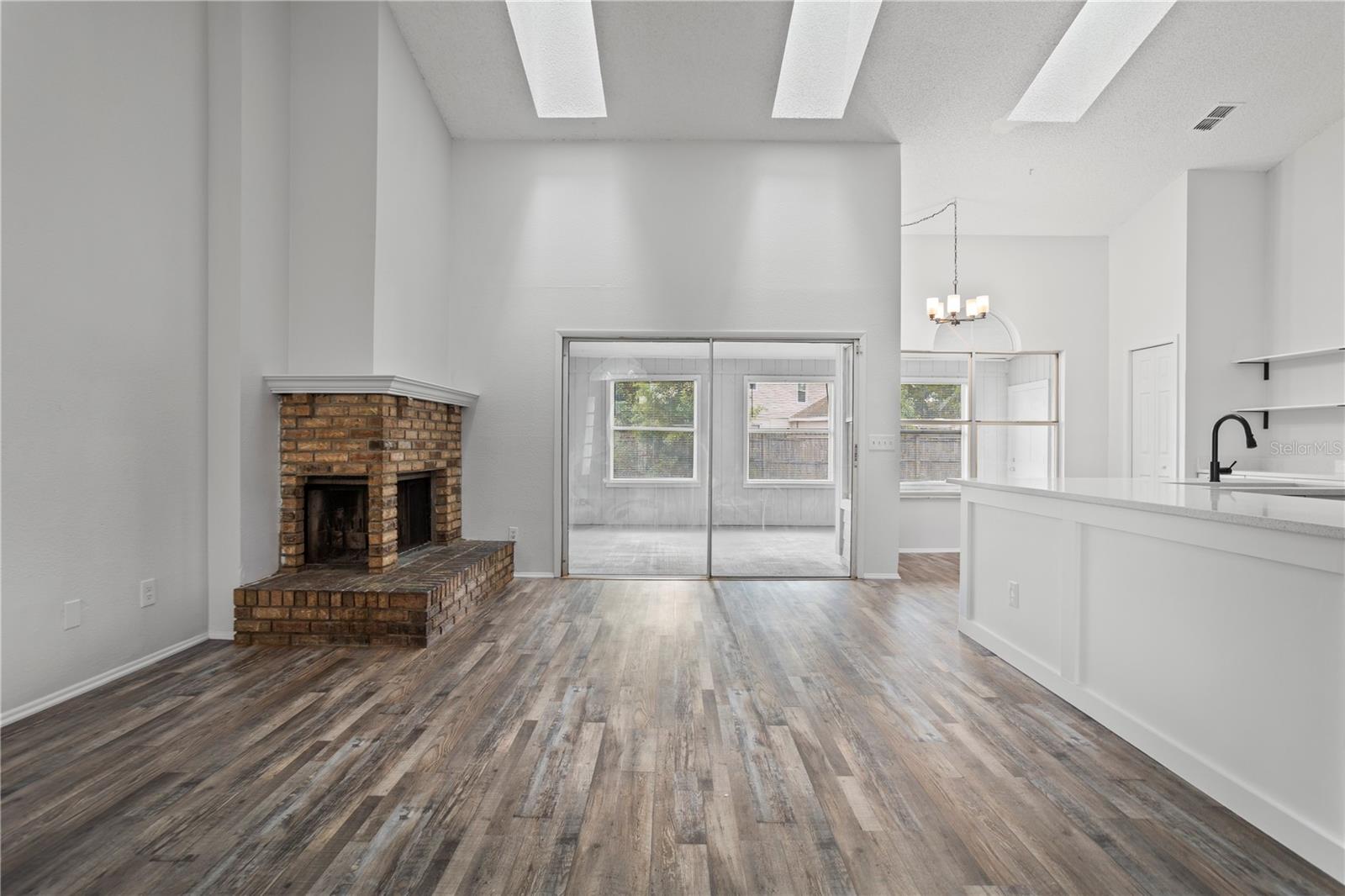 5427 Blue Tick Dr Property Photo 8
