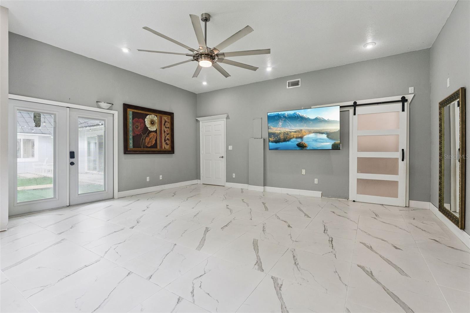 4874 Old Oak Trl Property Photo 3
