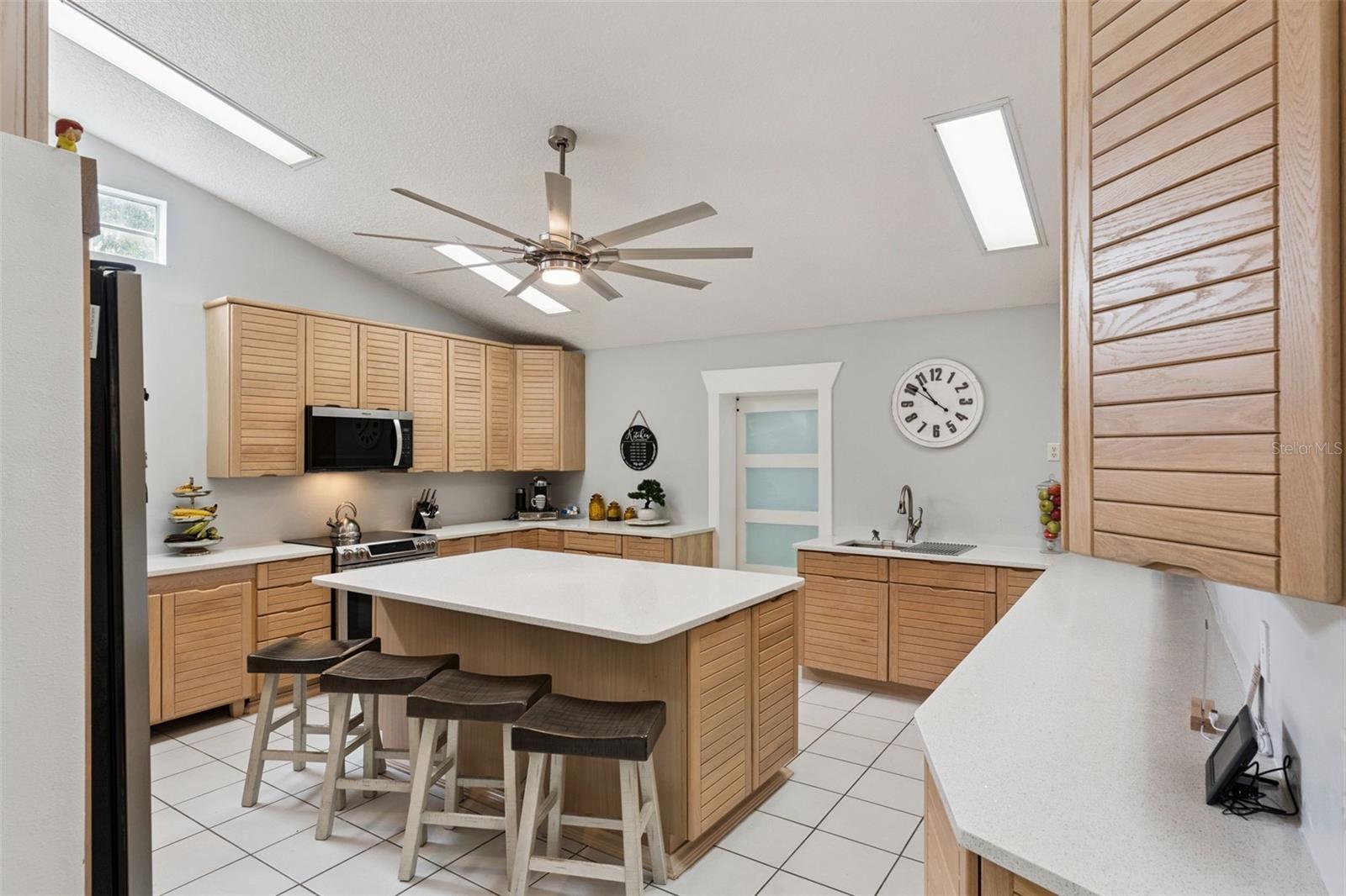 4874 Old Oak Trl Property Photo 12