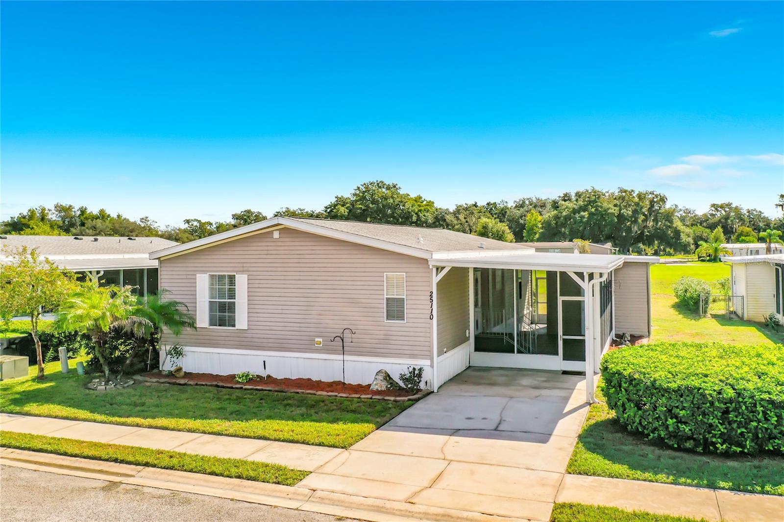 25110 Alamanda Dr Property Photo 1