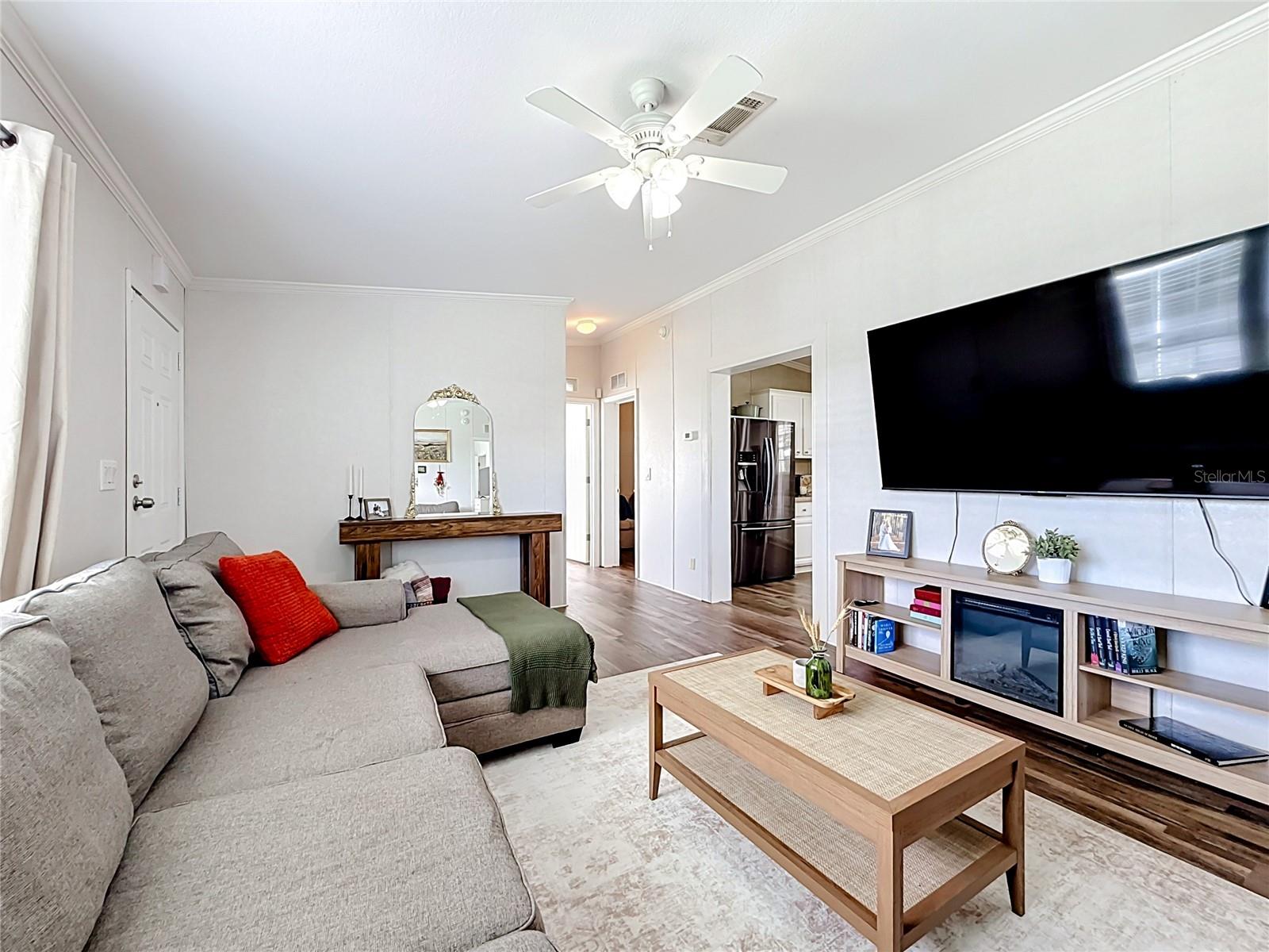 25110 Alamanda Dr Property Photo 2