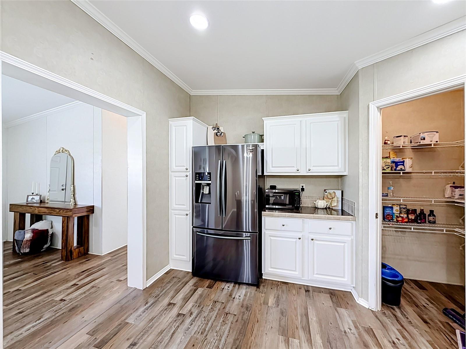 25110 Alamanda Dr Property Photo 7
