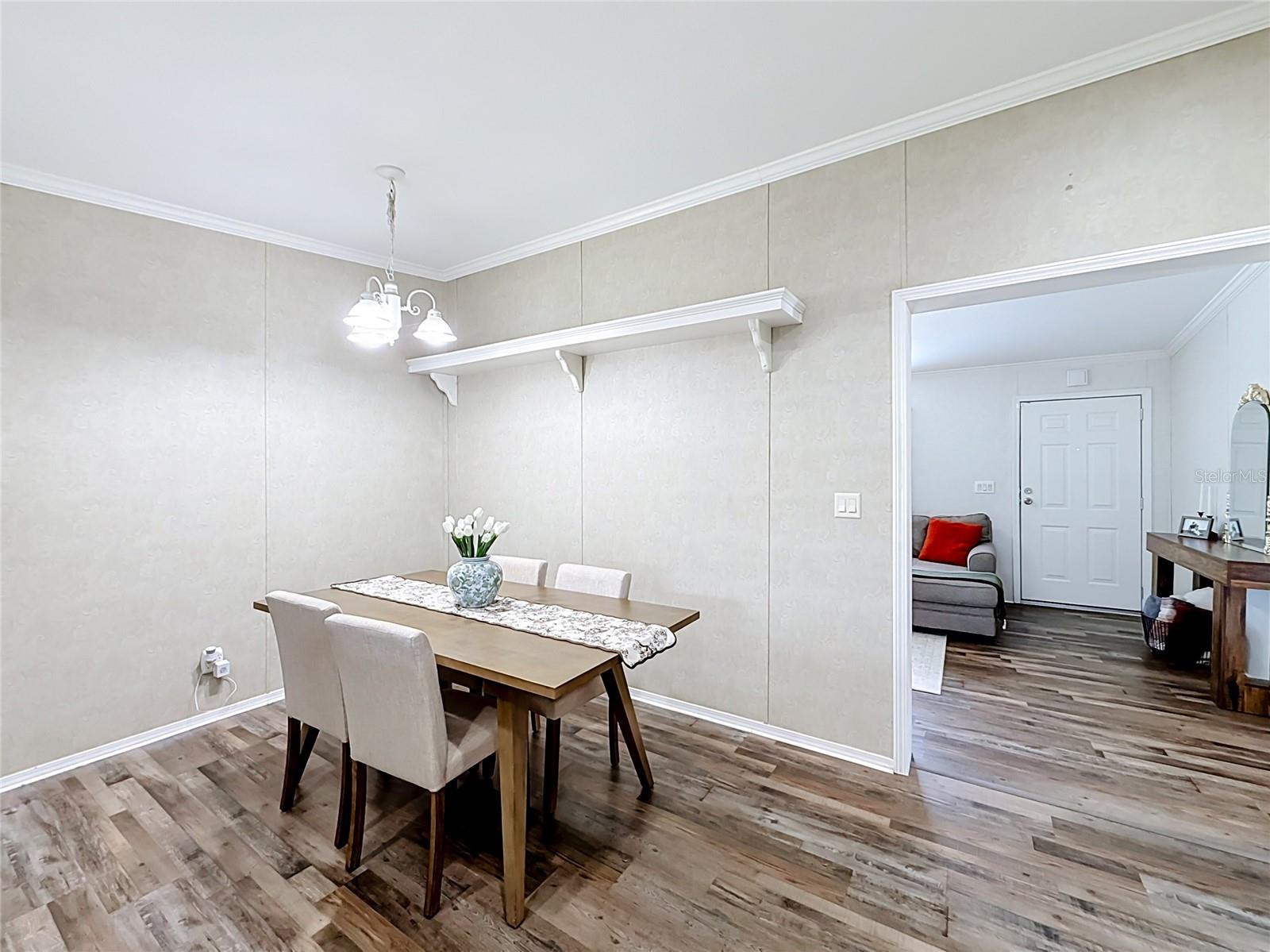 25110 Alamanda Dr Property Photo 10