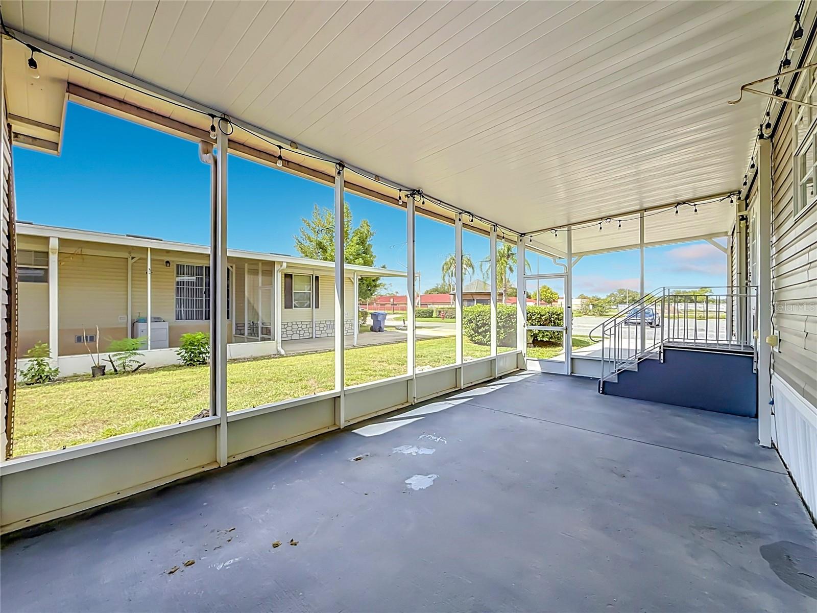 25110 Alamanda Dr Property Photo 30