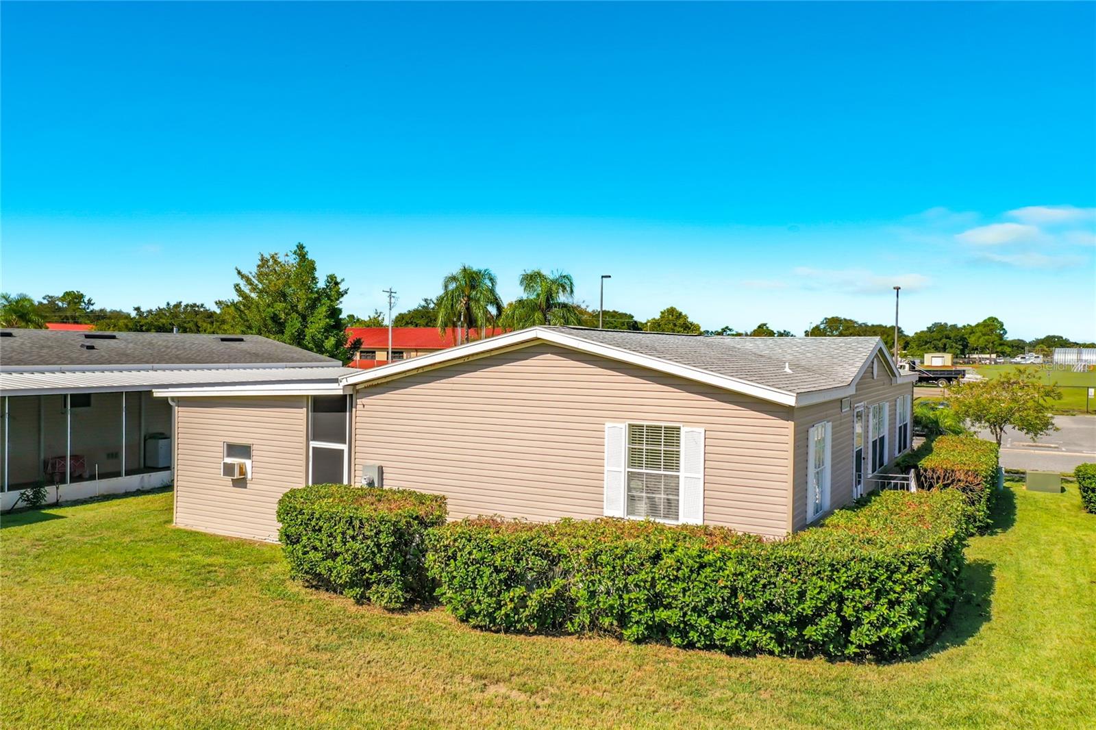 25110 Alamanda Dr Property Photo 32
