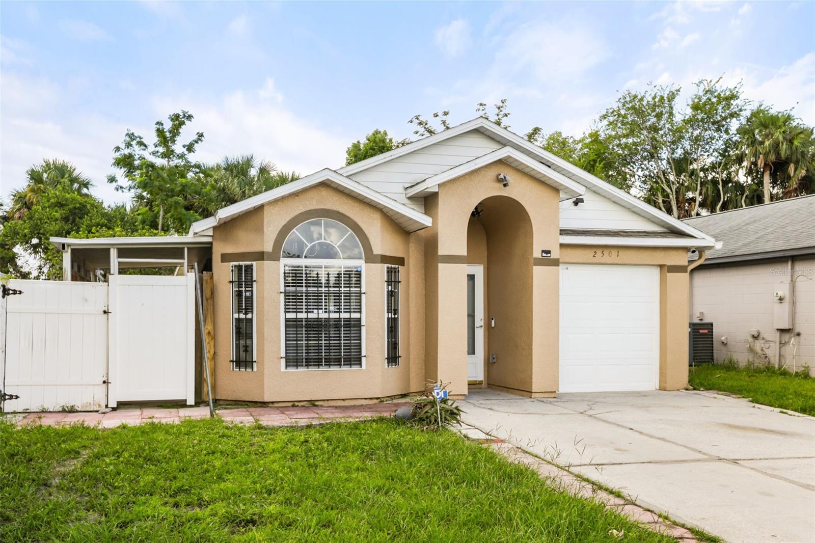 2501 Daffadil Ter Property Photo 2