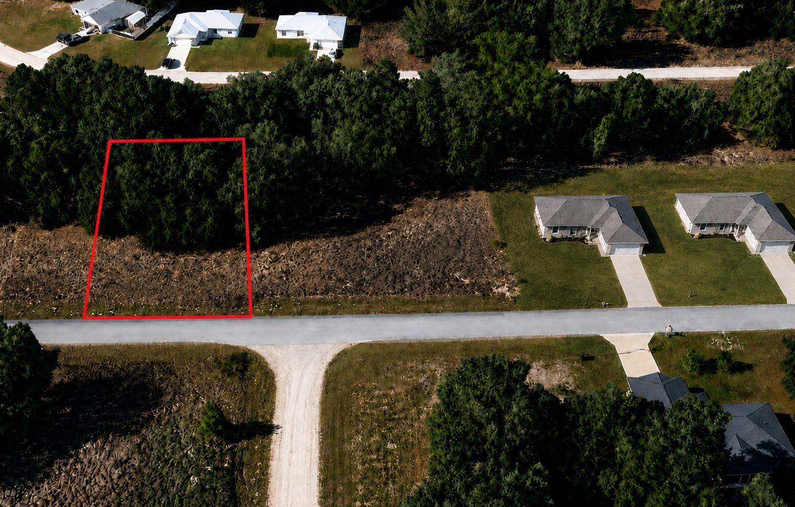 7762 N Manville Rd Property Photo 1