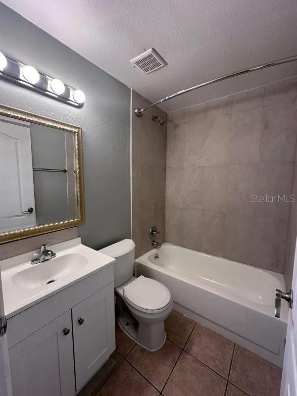 90 Hidden Lake Dr #124 Property Photo 6