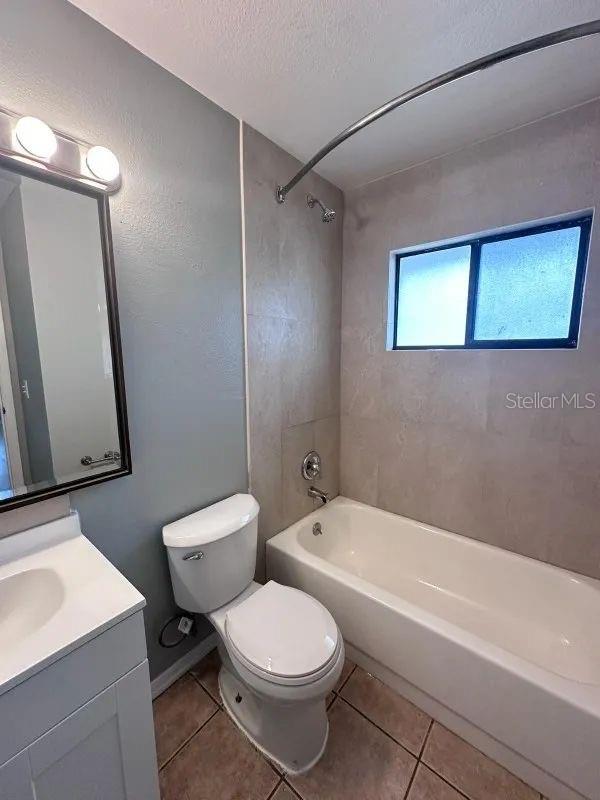 90 Hidden Lake Dr #124 Property Photo 7
