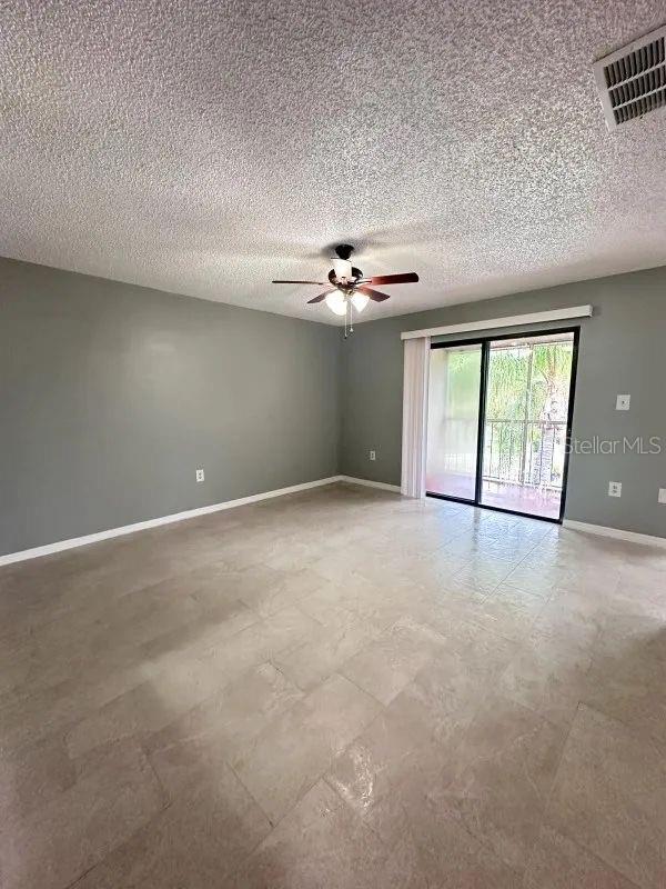 90 Hidden Lake Dr #124 Property Photo 8
