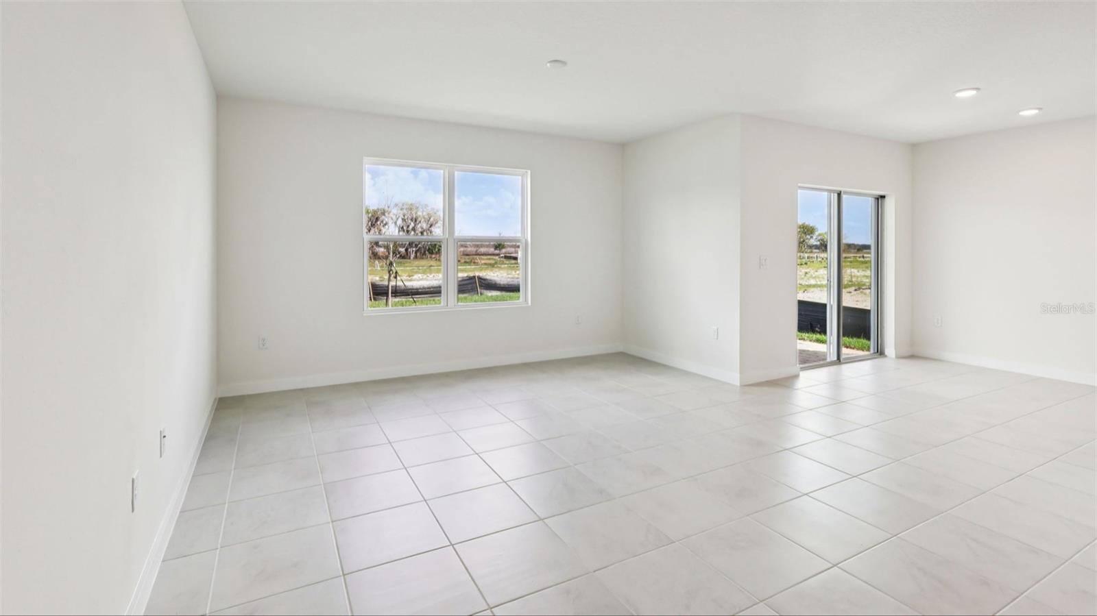 815 Andrew St Property Photo 10