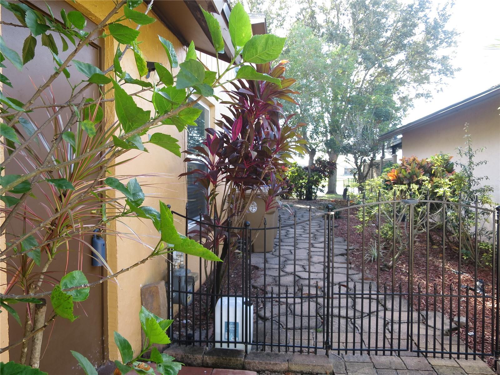 3115 Smoke Signal Cir Property Photo 2
