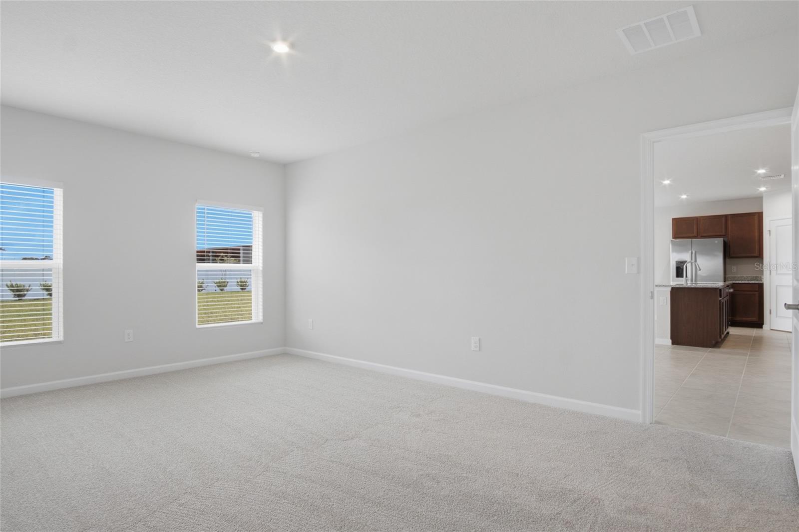 724 Cantaberry Dr Property Photo 12