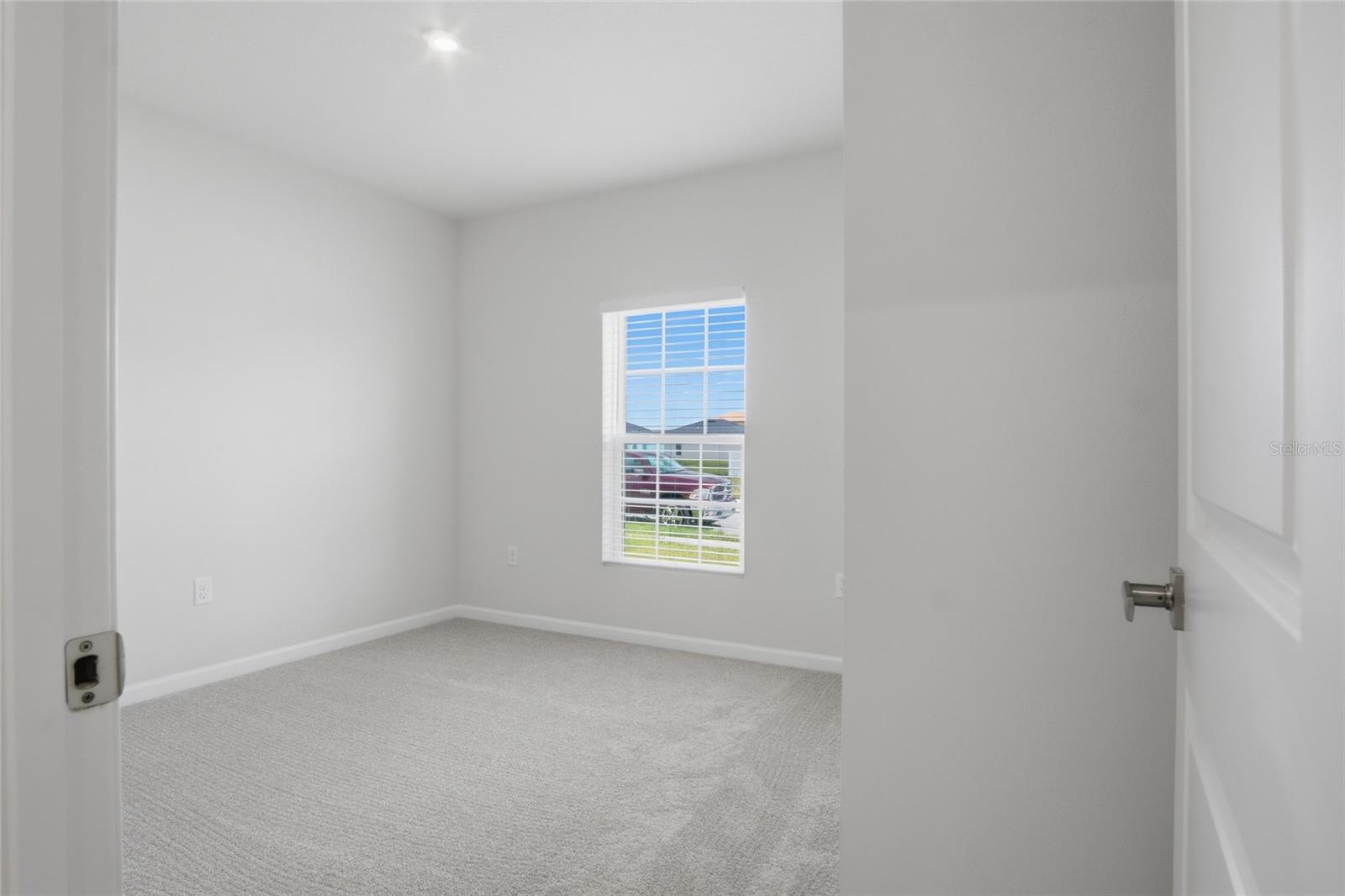724 Cantaberry Dr Property Photo 16