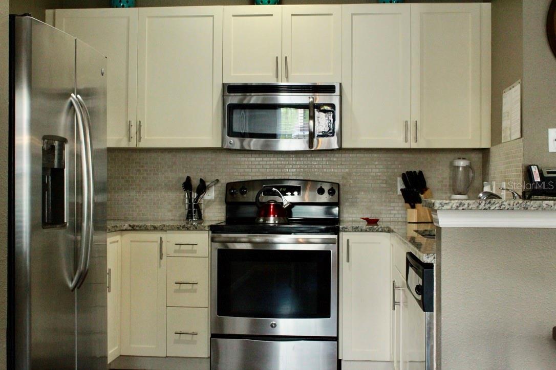 2900 Edenshire Way #101 Property Photo 8