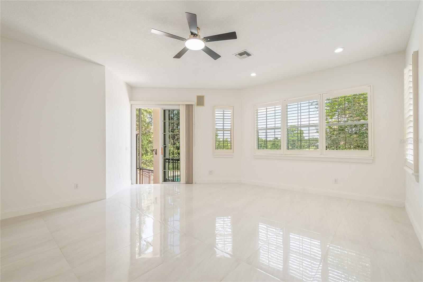 672 Stonefield Loop Property Photo 29