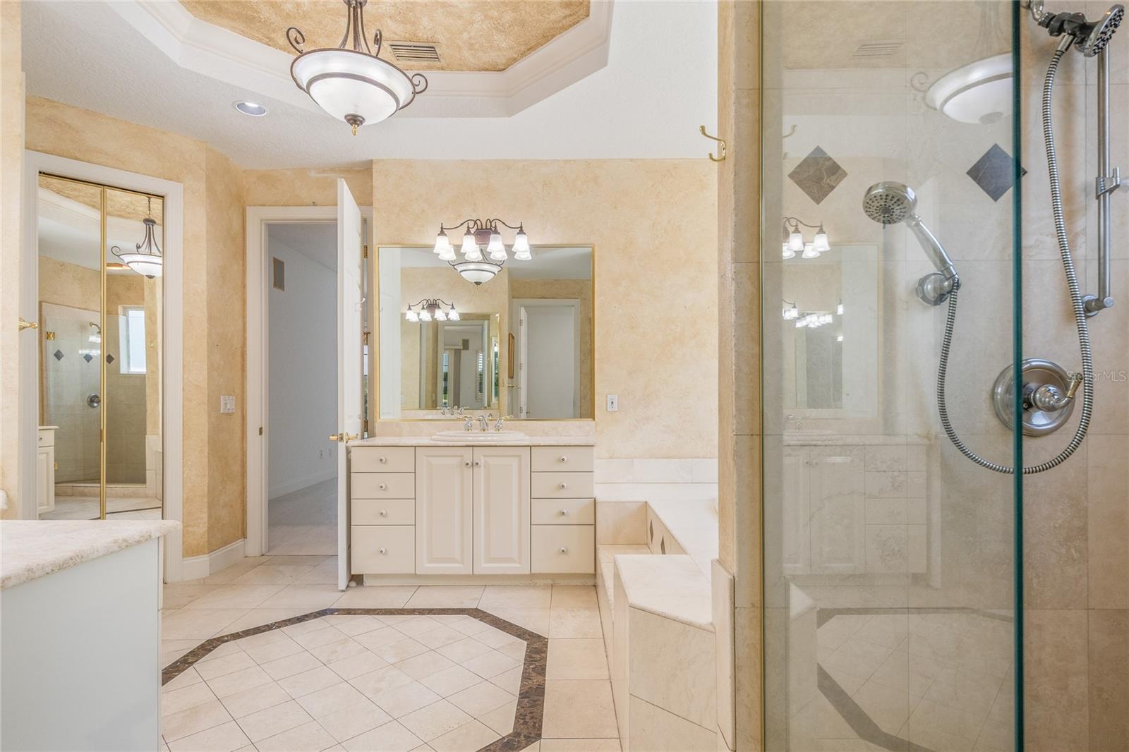 672 Stonefield Loop Property Photo 37